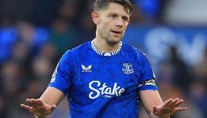 DB电竞官网下载-英超历史首人！埃弗顿后卫塔科夫斯基已64次染黄但却从未被罚下