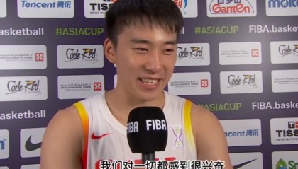 DB电竞官网-长期留洋的结果！王俊杰赛后接受FIBA采访 流利英文对答如流