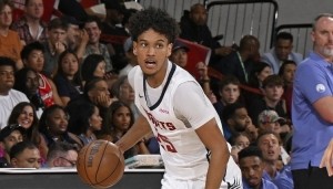 DB电竞官网平台-进攻出色！柯蒂斯-琼斯15中9&amp;三分8中4砍22分 另有5板8助2断1帽